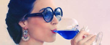 Empresa espanhola lança vinho vegano azul